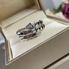 Load image into Gallery viewer, Bvlgari Gem Boutique Snakehead Snaketail band diamond double ring