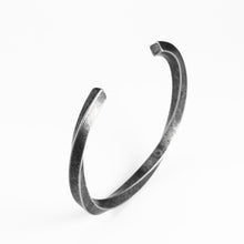 Load image into Gallery viewer, Stainless Steel European and American Vintage Twisted Spiral Never Give Up Open Fashion Bracelet