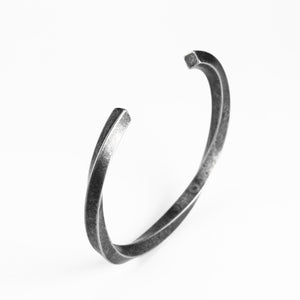 Stainless Steel European and American Vintage Twisted Spiral Never Give Up Open Fashion Bracelet