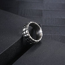 Load image into Gallery viewer, Stainless Steel Retro Personalized Pattern Ring