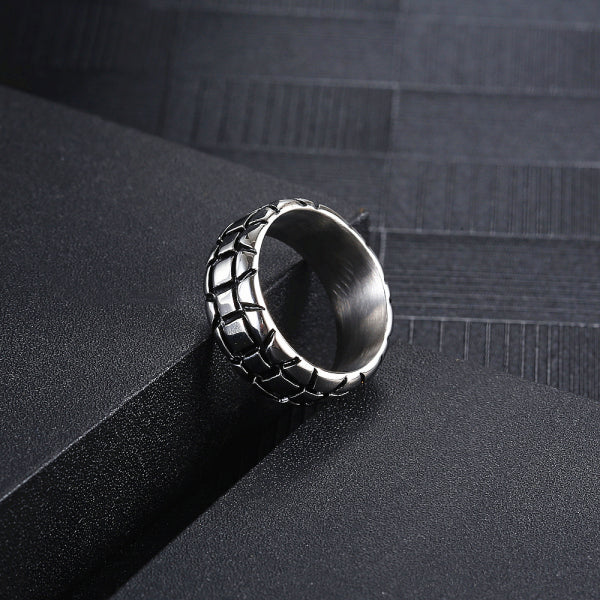Stainless Steel Retro Personalized Pattern Ring