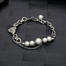 Load image into Gallery viewer, Stainless Steel INS Style Reflective Pearl Heart Splicing Trend Bracelet