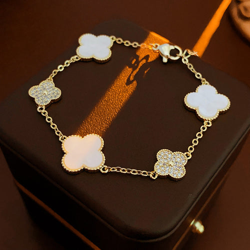 Van Cleef & Arpels (Mother of Pearl)(Diamond) Bracelet