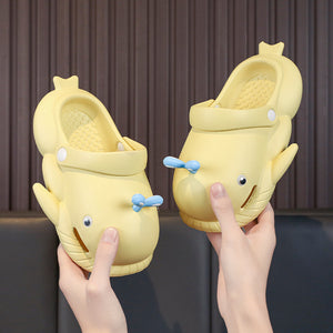 Children's ss for girls and boys Crocs summer step on shit sense home wear family baby shark ss for women