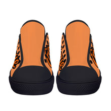 Load image into Gallery viewer, Critique Low Top Chucks - Critique Clothing - 