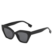 Load image into Gallery viewer, Fashion new B home with cat-eye all frame avant-garde light luxury sunglasses fashion sunglasses