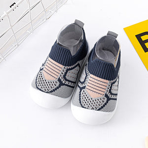 Spring and autumn baby walking shoes non-slip soft soled baby shoes Breathable mesh socks shoes slip-on baby walking shoes