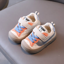 Load image into Gallery viewer, Children&#39;s fleece sports shoes  retro baby shoes fashion boy two cotton toddler shoes winter new